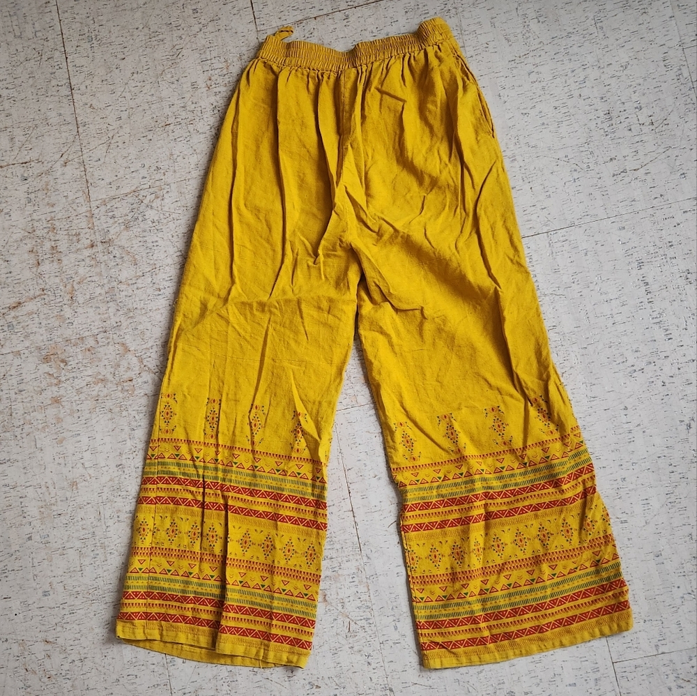 Womens Yellow Flowy Pant Size Medium